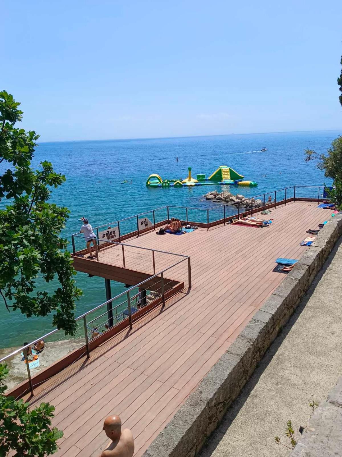 Apartment Zlatko , Ten Steps To The Sea Opatija Eksteriør billede
